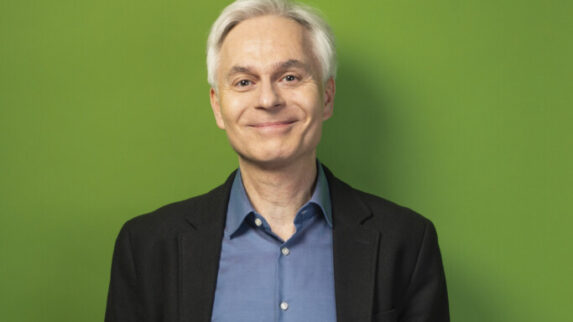 Portraitfoto von Gunter Ossegger